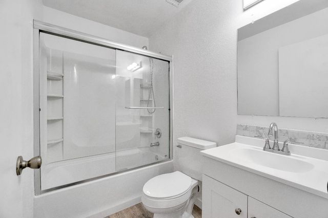 2607 Nelson Boulevard, Selma, CA 93662