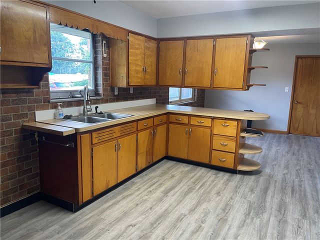 4052 Old Troy Pike, Riverside, OH 45404