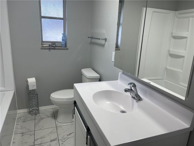 4052 Old Troy Pike, Riverside, OH 45404