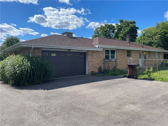 4052 Old Troy Pike, Riverside, OH 45404