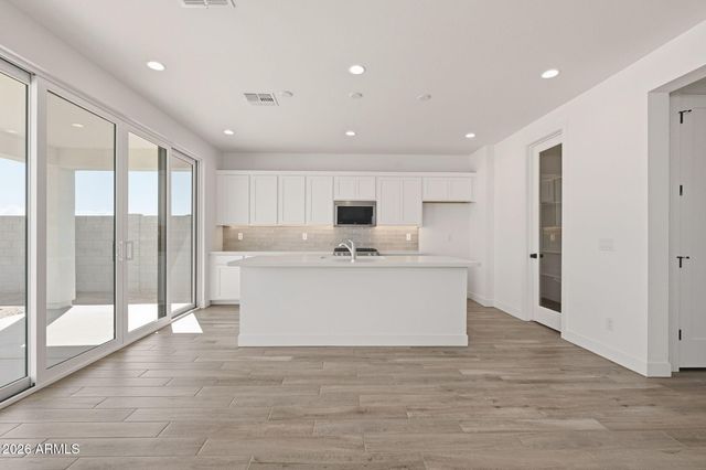 18036 W VERBENA Drive, Goodyear, AZ 85338