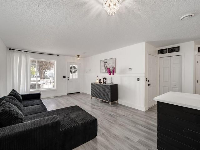 1705 Riverwood Drive 79, Burnsville, MN 55337