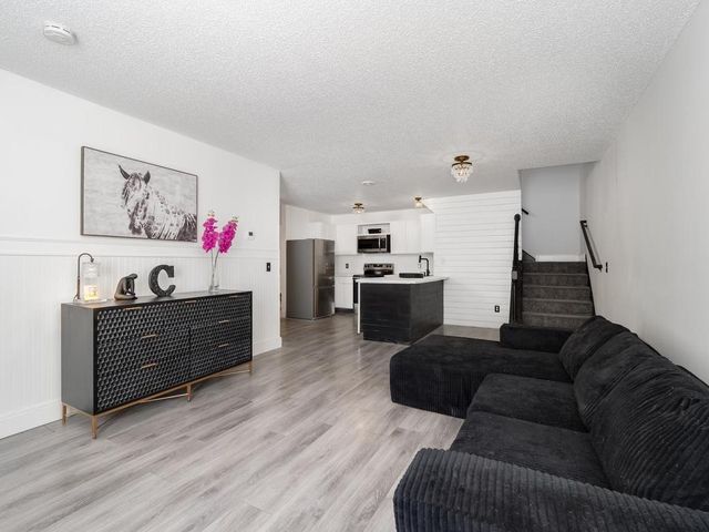 1705 Riverwood Drive 79, Burnsville, MN 55337