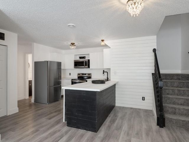 1705 Riverwood Drive 79, Burnsville, MN 55337