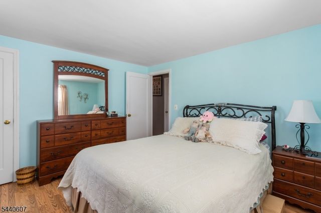 126 18Th Ave, Elmwood Park Boro, NJ 07407