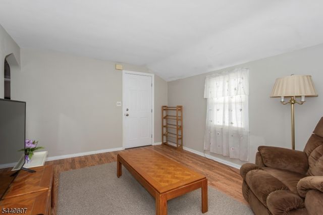 126 18Th Ave, Elmwood Park Boro, NJ 07407