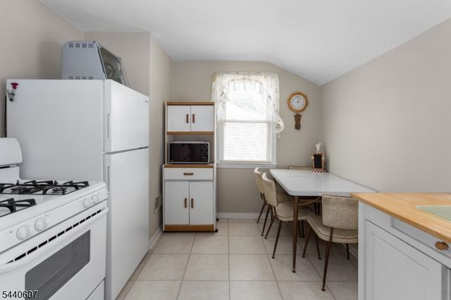 126 18Th Ave, Elmwood Park Boro, NJ 07407
