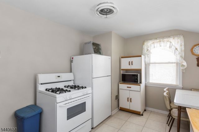 126 18Th Ave, Elmwood Park Boro, NJ 07407