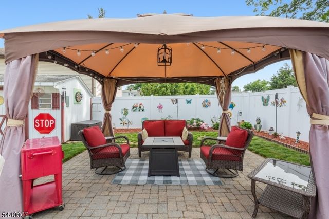126 18Th Ave, Elmwood Park Boro, NJ 07407