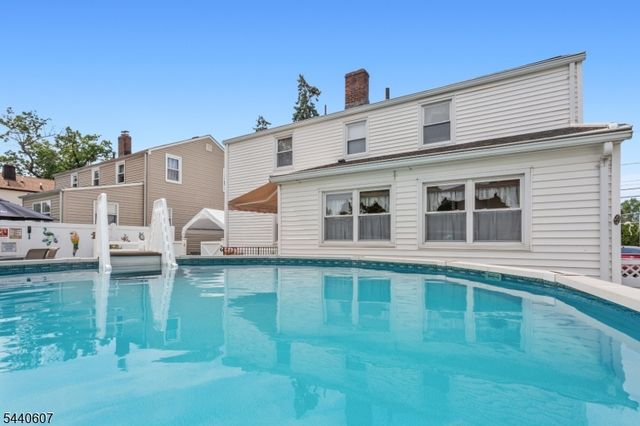 126 18Th Ave, Elmwood Park Boro, NJ 07407