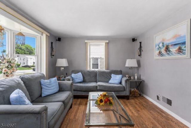 126 18Th Ave, Elmwood Park Boro, NJ 07407