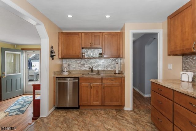 126 18Th Ave, Elmwood Park Boro, NJ 07407