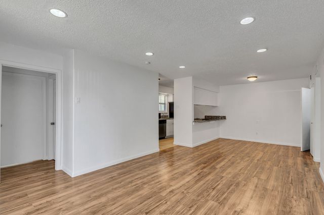 8110 Skillman Street 1031, Dallas, TX 75231
