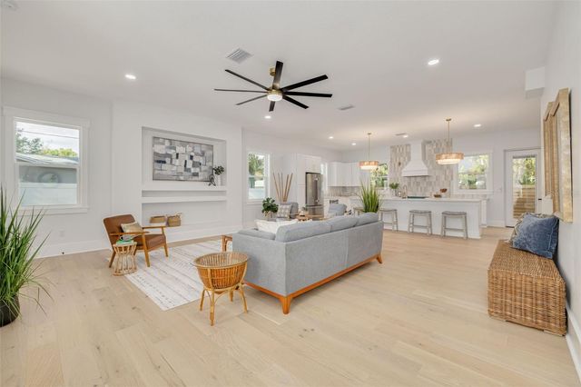 3317 15TH STREET N, St Petersburg, FL 33704