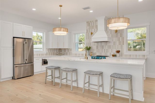 3317 15TH STREET N, St Petersburg, FL 33704