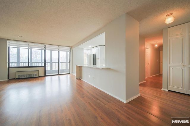 200 Winston Drive 217, Cliffside Park, NJ 07010