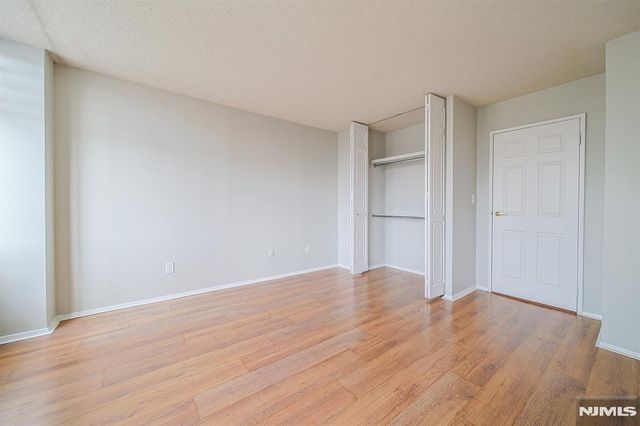 200 Winston Drive 217, Cliffside Park, NJ 07010