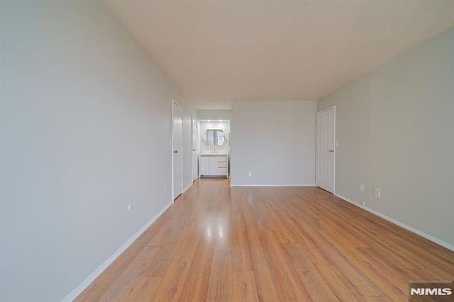 200 Winston Drive 217, Cliffside Park, NJ 07010