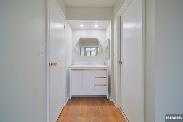 200 Winston Drive 217, Cliffside Park, NJ 07010