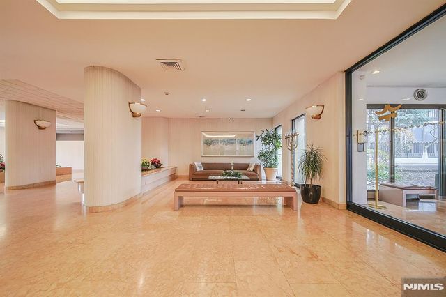 200 Winston Drive 217, Cliffside Park, NJ 07010