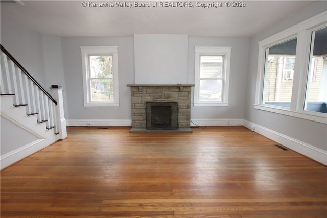 36 Sunset Drive, Charleston, WV 25301