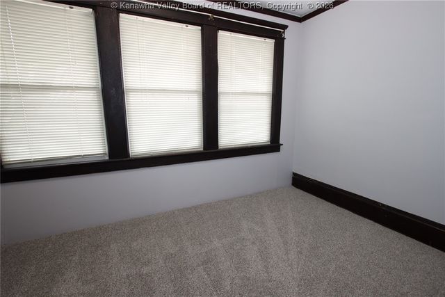 36 Sunset Drive, Charleston, WV 25301