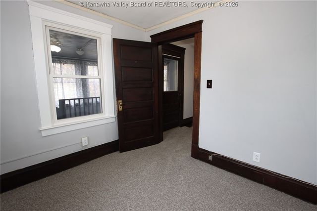 36 Sunset Drive, Charleston, WV 25301