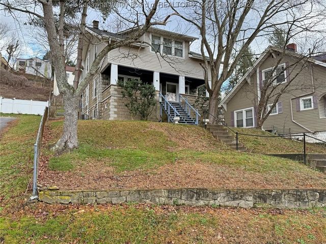 36 Sunset Drive, Charleston, WV 25301