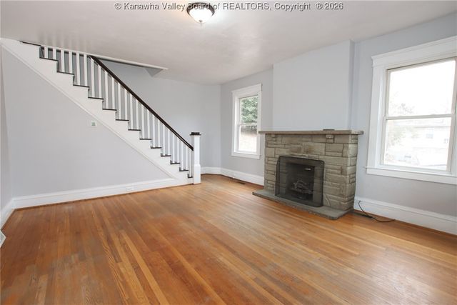 36 Sunset Drive, Charleston, WV 25301