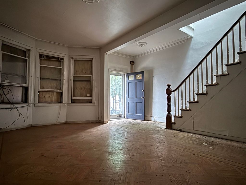445A FAIRMOUNT AVE, Jc, Journal Square, NJ 07306