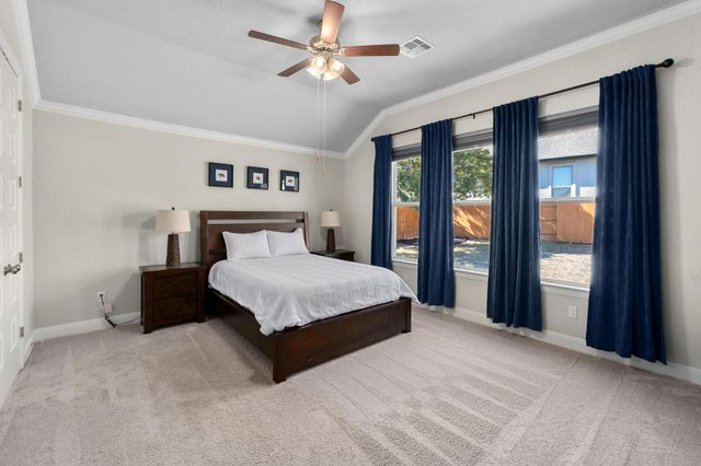 112 Bell Hill DR, Dripping Springs, TX 78620