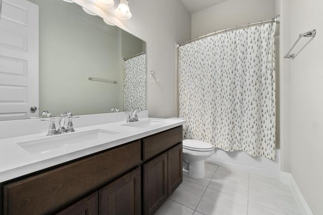 112 Bell Hill DR, Dripping Springs, TX 78620