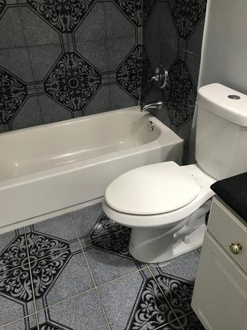629 BREAKERS Point 0, Schaumburg, IL 60194