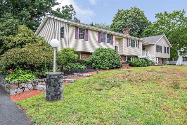 7 Draper Dr, Wilmington, MA 01887