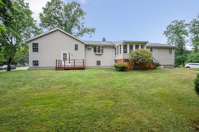 7 Draper Dr, Wilmington, MA 01887