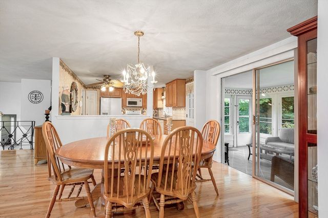 7 Draper Dr, Wilmington, MA 01887