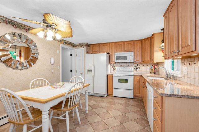 7 Draper Dr, Wilmington, MA 01887