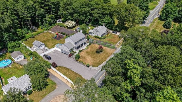 489 Main St, Acushnet, MA 02743