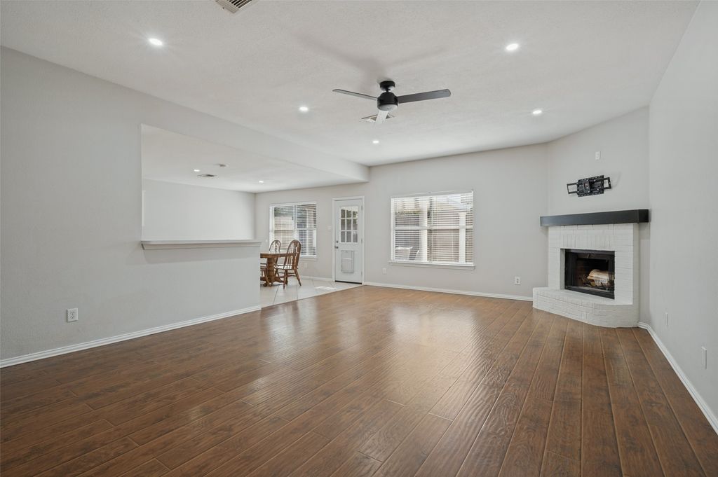 2000 Waterview Drive, Little Elm, TX 75068 — photo 5