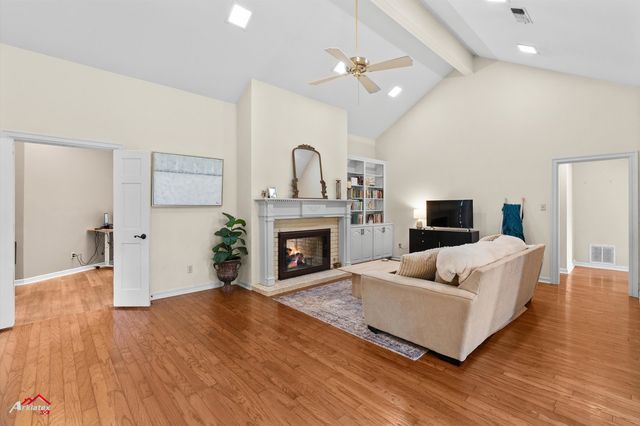 1001 University Circle, Carthage, TX 75633