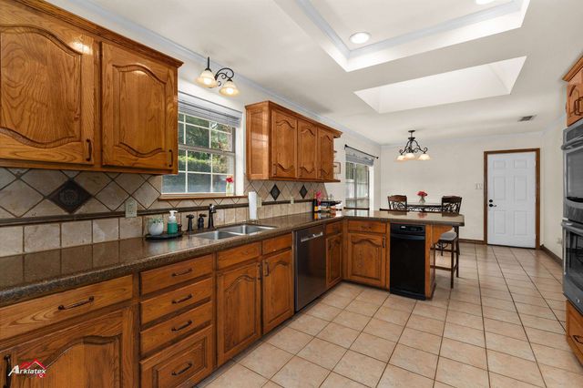 1001 University Circle, Carthage, TX 75633