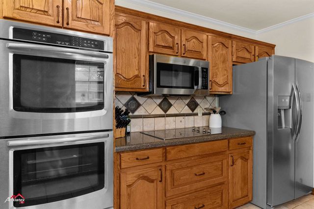 1001 University Circle, Carthage, TX 75633