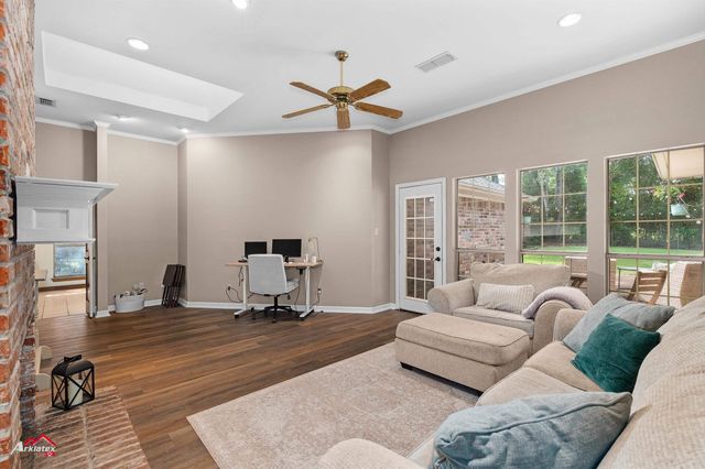 1001 University Circle, Carthage, TX 75633