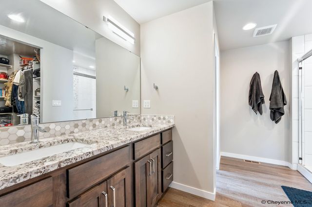3950 FARTHING RD, Cheyenne, WY 82001