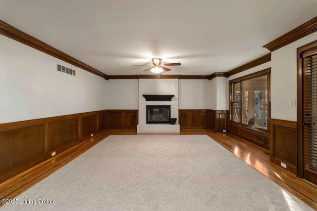 604 Lake Forest Pkwy, Louisville, KY 40245