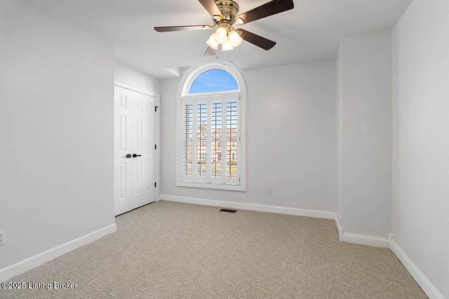 604 Lake Forest Pkwy, Louisville, KY 40245