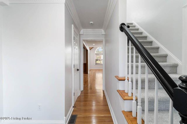 604 Lake Forest Pkwy, Louisville, KY 40245