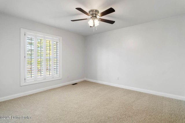 604 Lake Forest Pkwy, Louisville, KY 40245