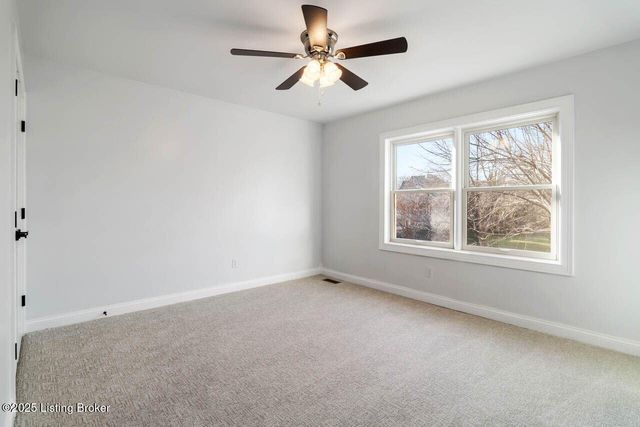 604 Lake Forest Pkwy, Louisville, KY 40245