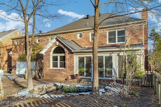 604 Lake Forest Pkwy, Louisville, KY 40245